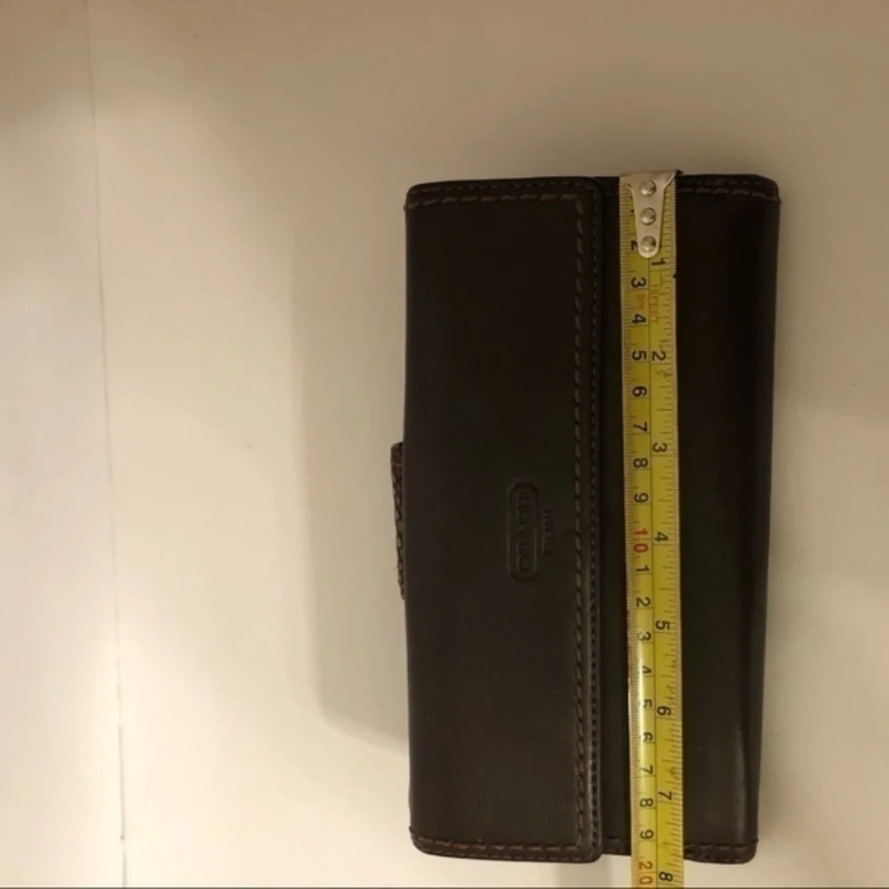 COACH vintage y2k brown leather and snake embossed turnlock wallet
